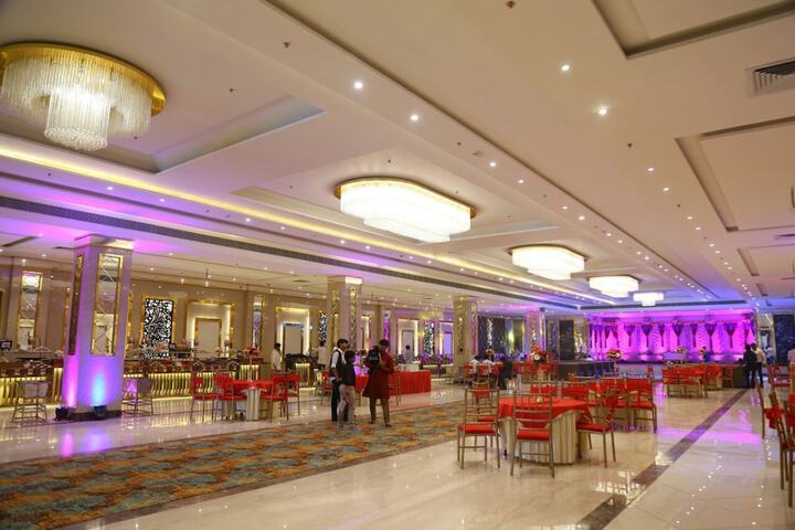 Ballroom/Hall 20 of 35