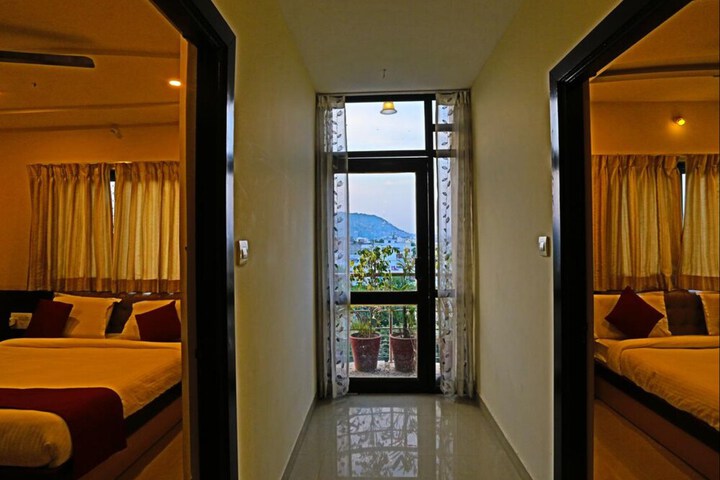 Room 26 of 37