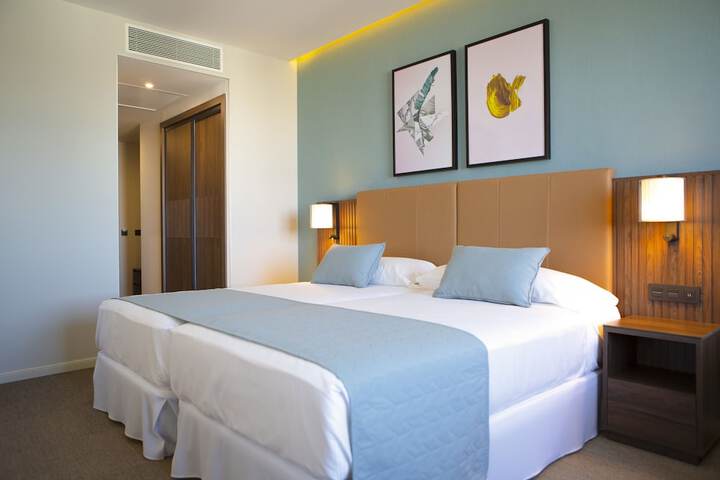 Room 36 of 202