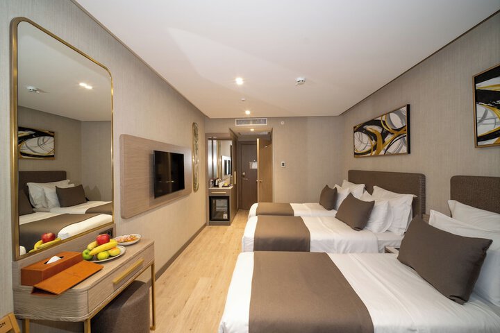 Room 79 of 170