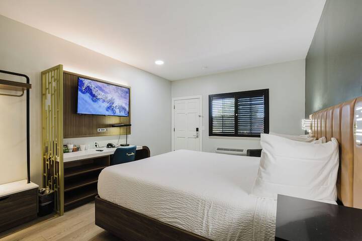 Room 13 of 60