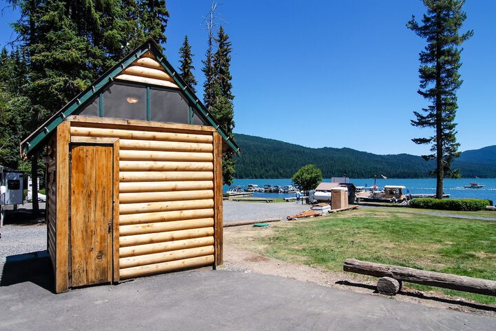 Property Grounds 87 of 147