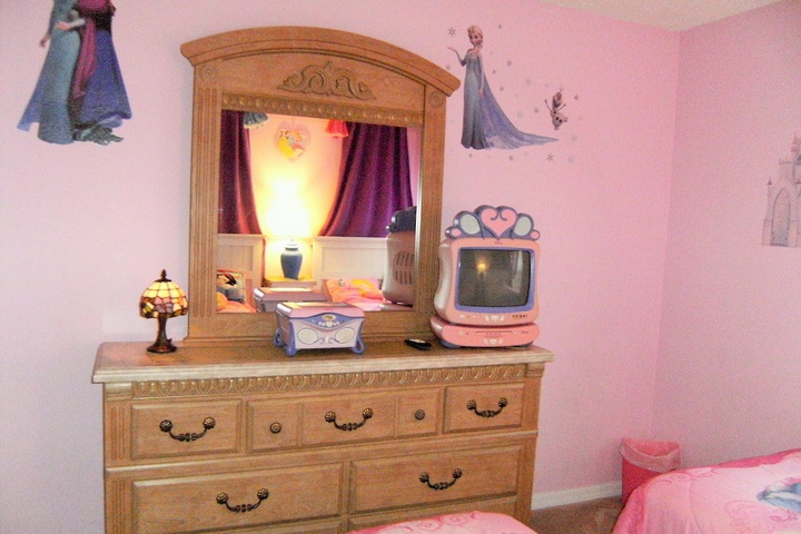 Room 10 of 20