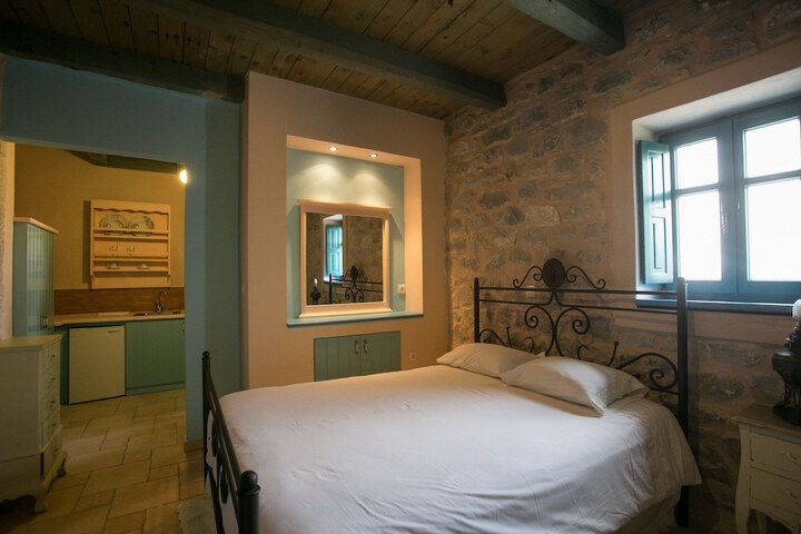 Room 16 of 68