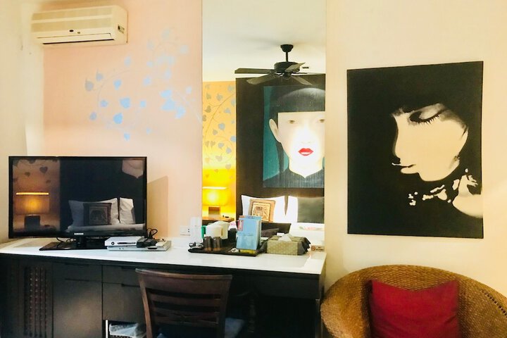 Room 30 of 106