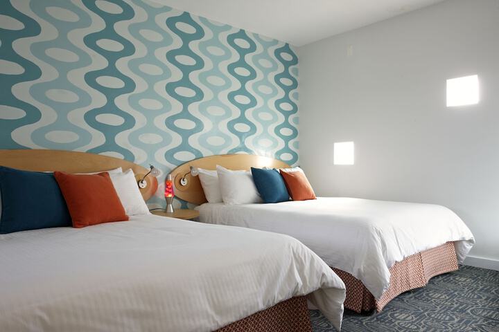 Room 3 of 37