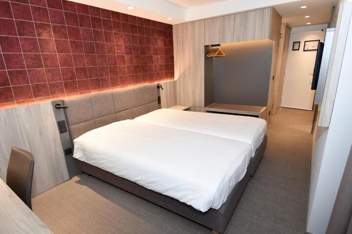 Room 38 of 68