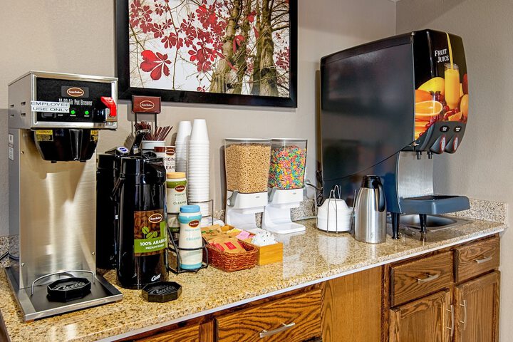 Breakfast/Coffee Service 22 of 29