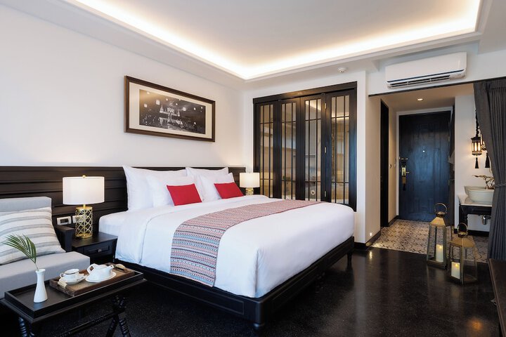 Room 28 of 62