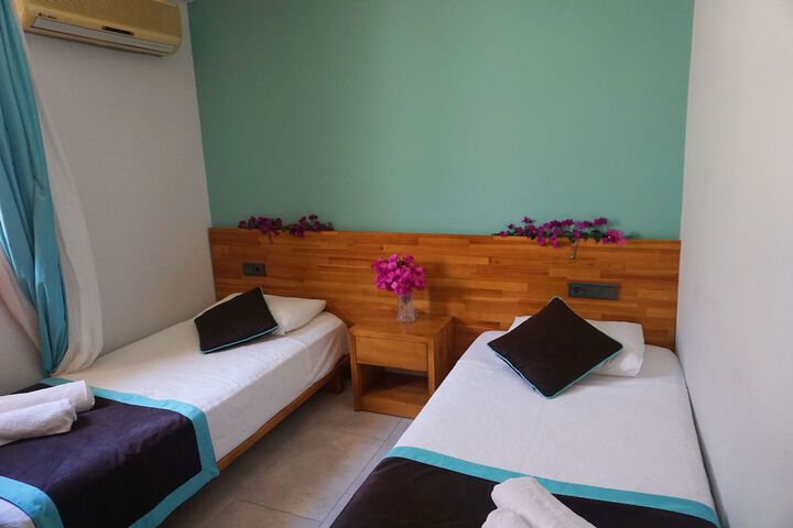 Room 13 of 46
