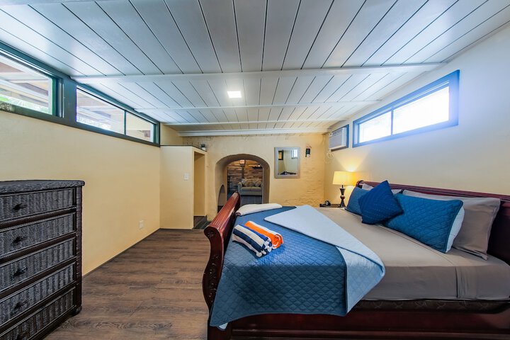 Room 20 of 171