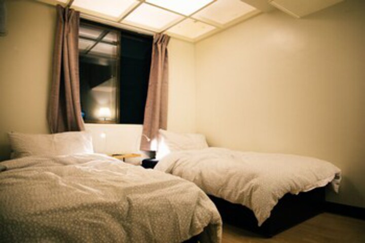 Room 18 of 27