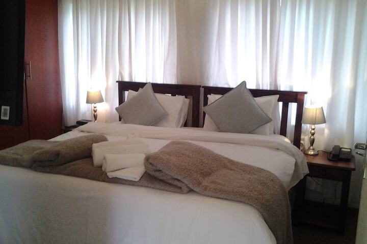 Room 12 of 36
