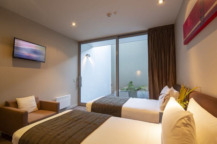 Room 5 of 35