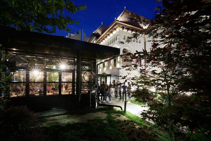 Hotel Exterior 60 of 61