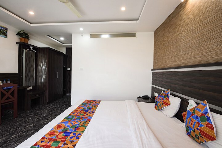 Room 17 of 29