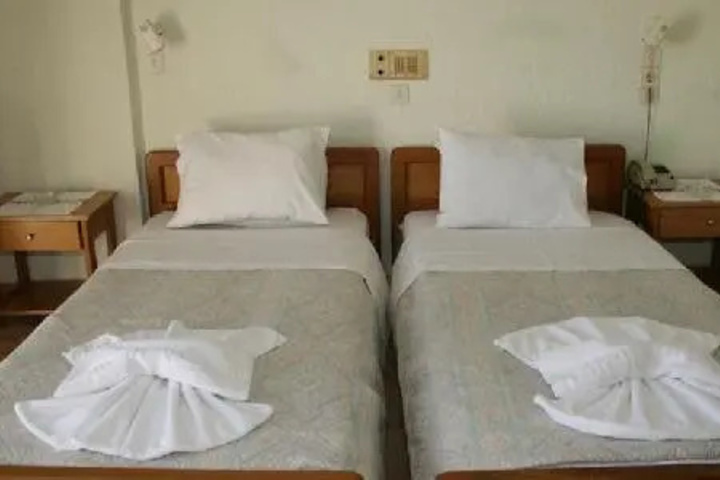 Room 2 of 4
