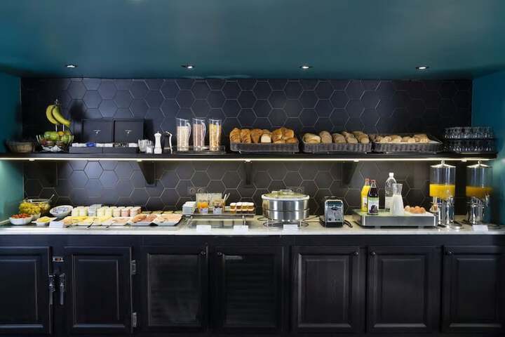 Breakfast buffet