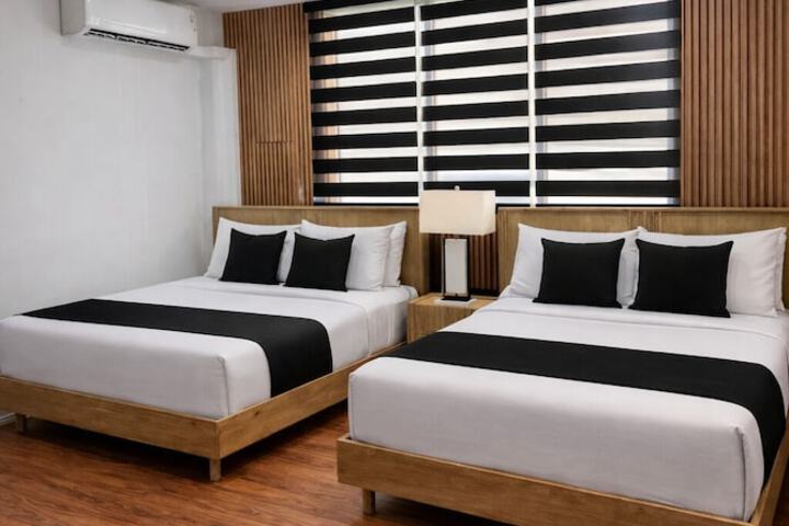 Room 4 of 70
