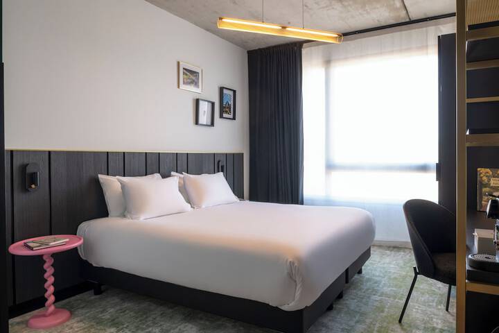 Room 17 of 62