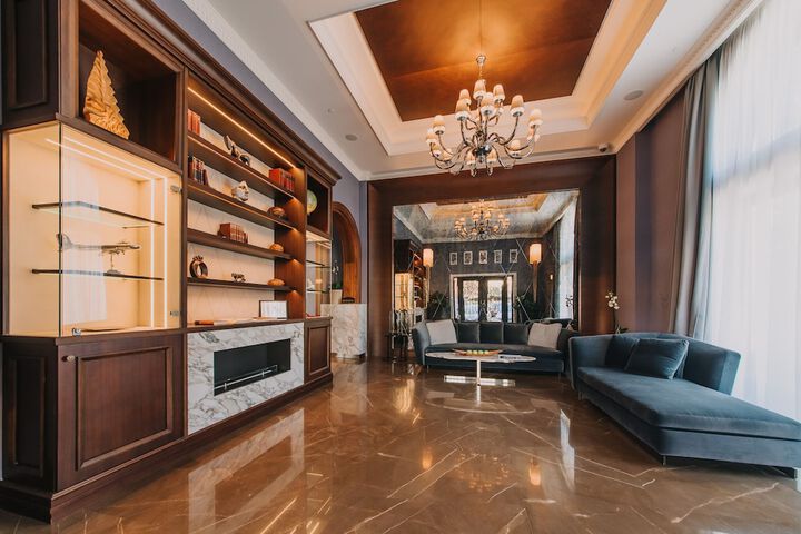 Lobby sitting area