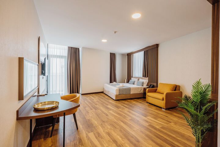 Room 16 of 42