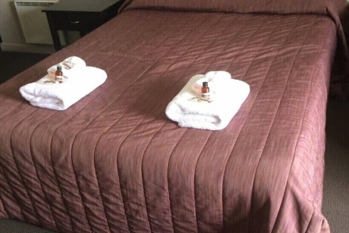 Room 4 of 20