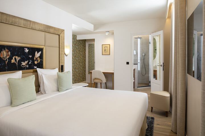Room 6 of 47