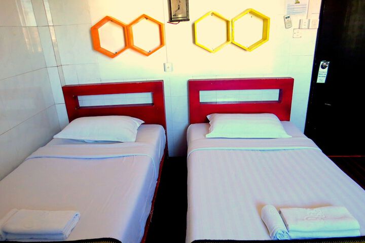 Room 21 of 47