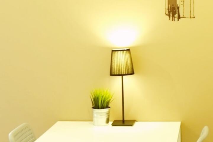Room 18 of 32