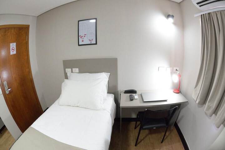 Room 6 of 41
