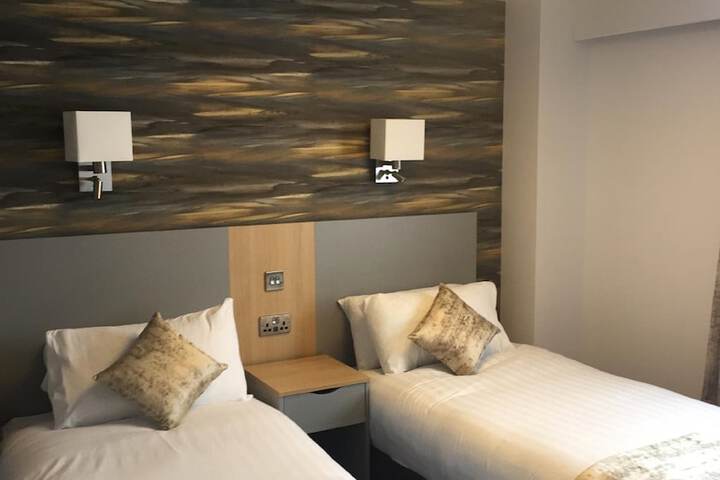 Room 14 of 79