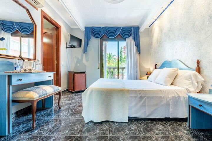 Room 46 of 103