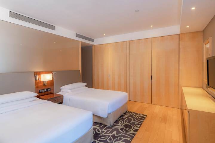 Room 25 of 135