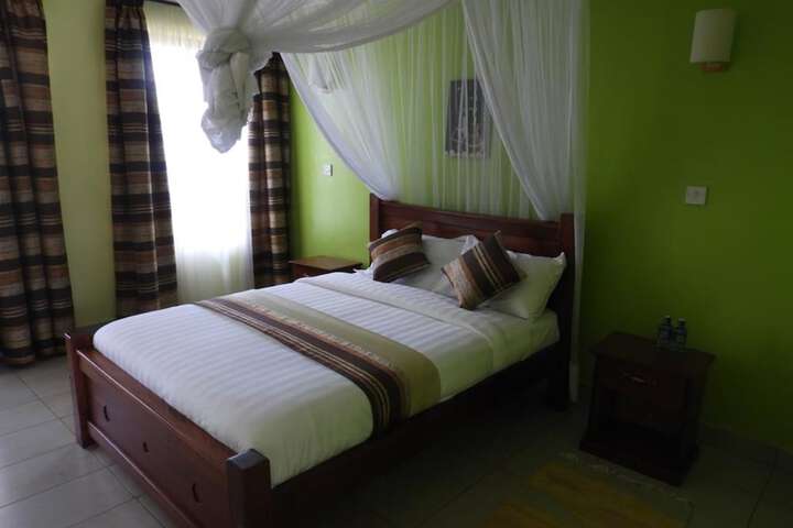 Room 2 of 17