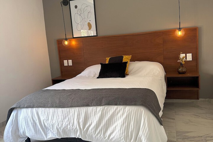 Room 5 of 45