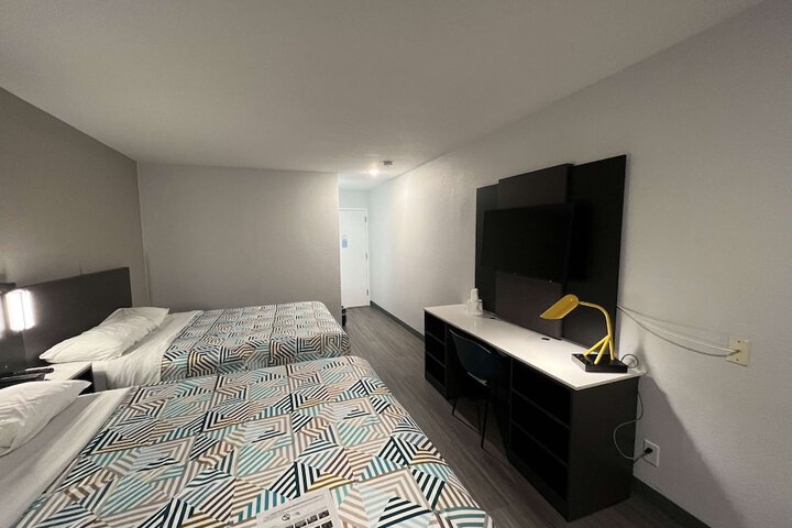 Room 7 of 35