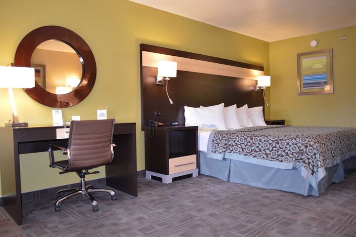 Room 21 of 60