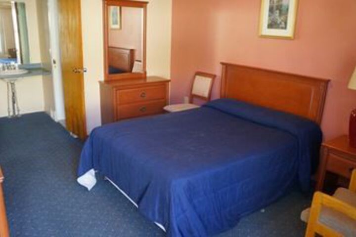 Room 3 of 11