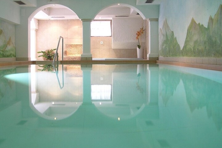 Pool 14 of 36