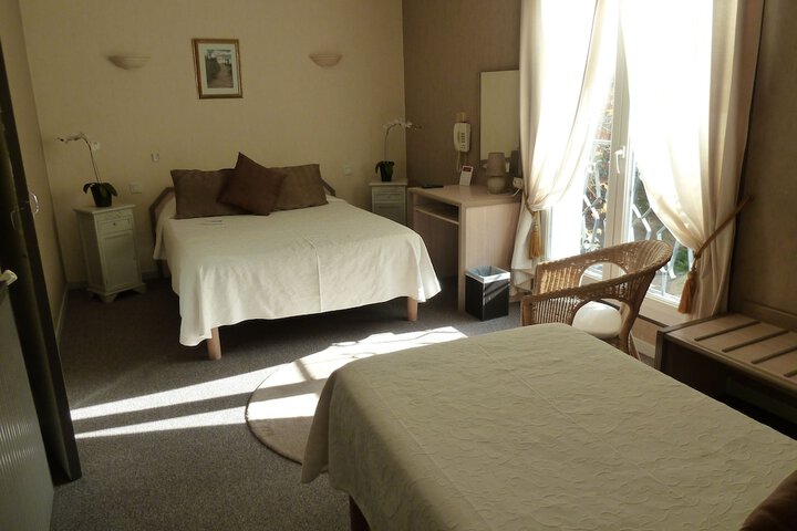 Room 37 of 42