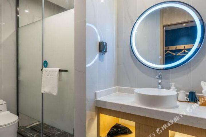 Hanting Youjia Hotel (Chongqing Guanyinqiao hongqihegou subway station store)