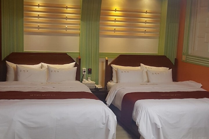 Room 2 of 11