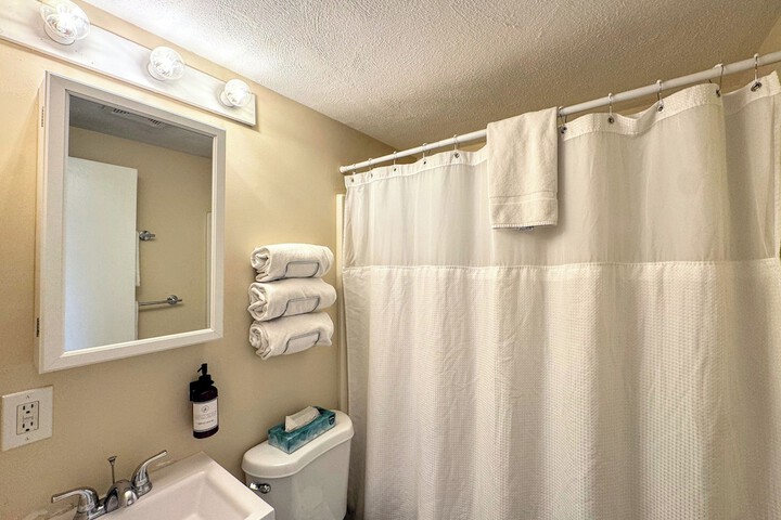 Room 72 of 99