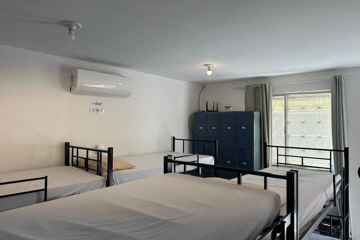 Room 43 of 77