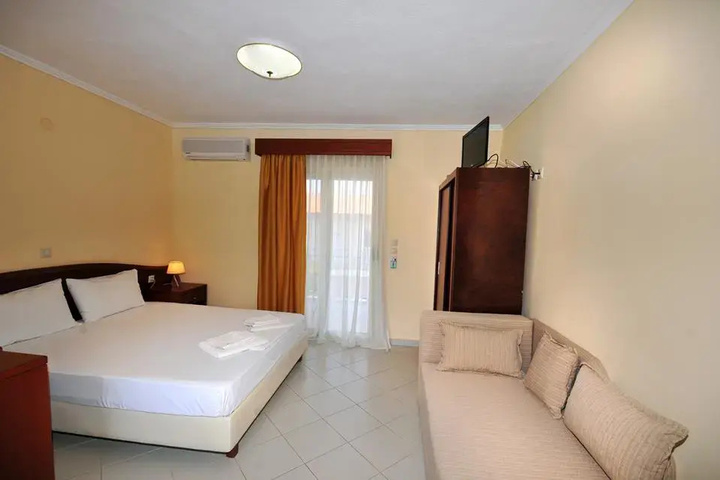Room 2 of 15