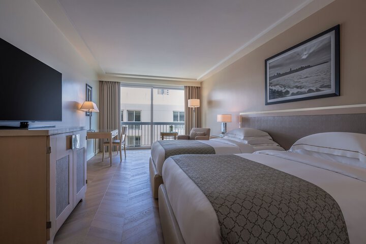 Room 16 of 315