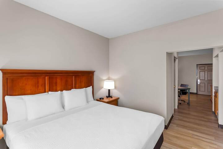 Room 26 of 45