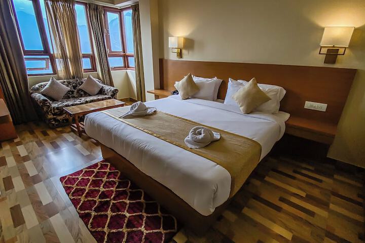 Room 15 of 24