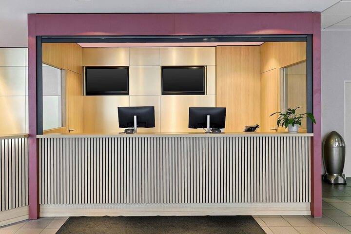 Guest Lobby